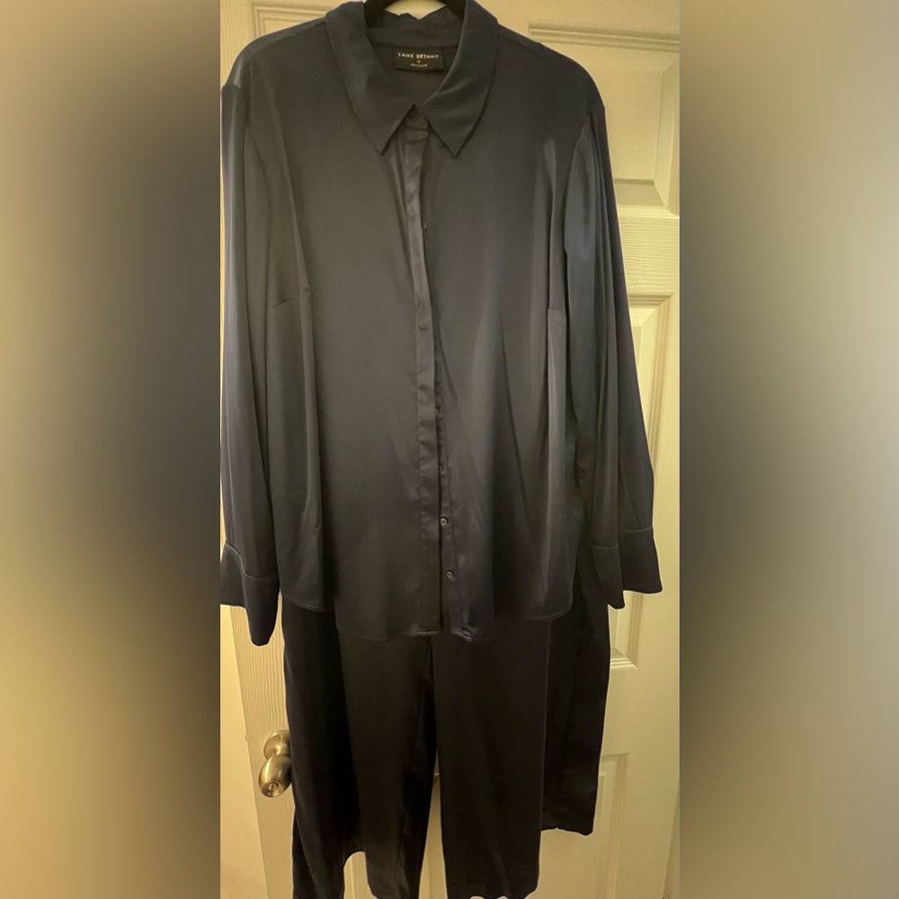 Worn Once!  Navy Blue Lane Bryant Blouse, Sz 20 & Pant, Sz 18 Set